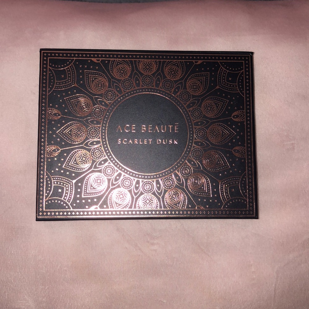 ACE BEAUTE PALETTE